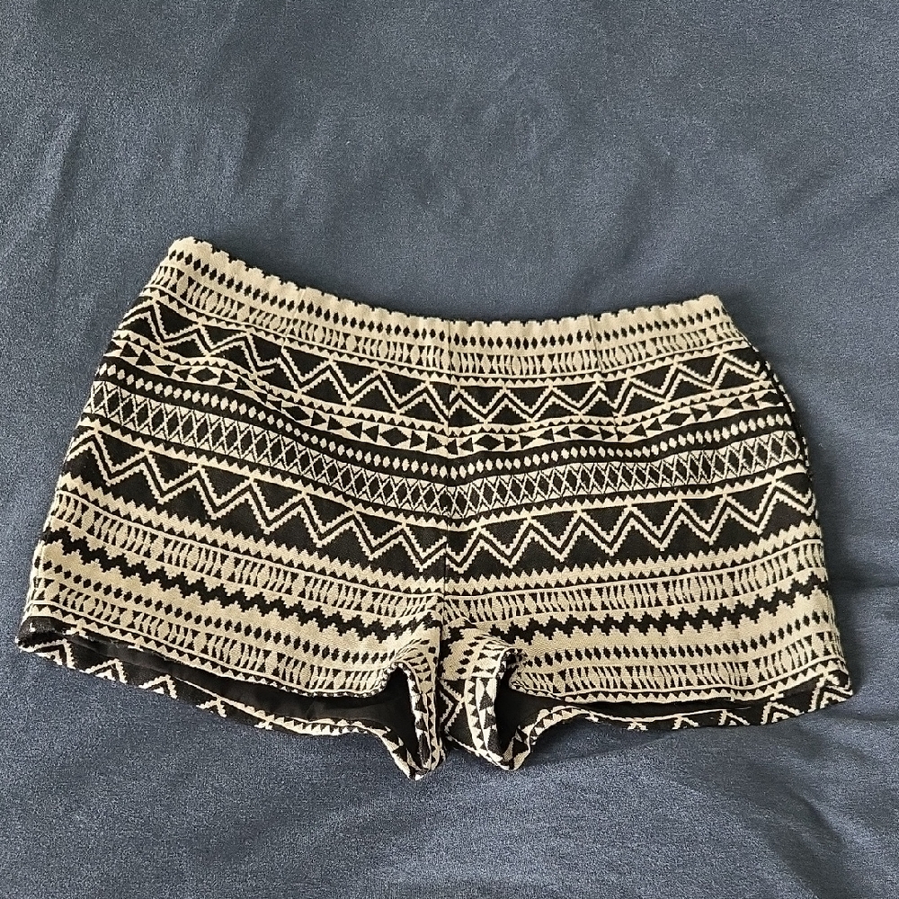 Patterned Black and Cream Women Shorts